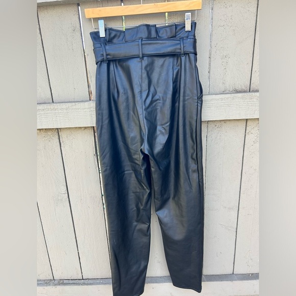 Abercrombie & Fitch Vegan Leather Pants Paperbag Waist Straight Leg Small Flaw S - Picture 4 of 6